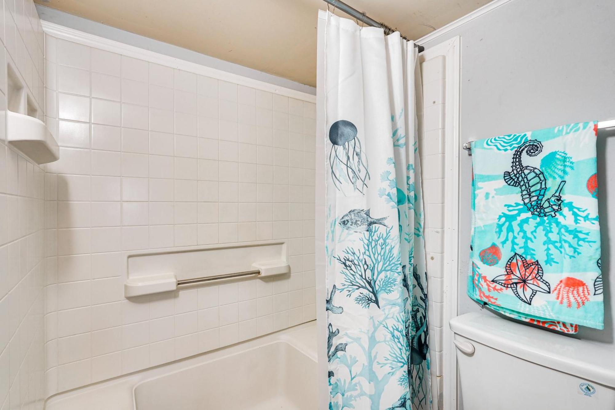 Lakefront Panama City Studio With Hot Tub Access Kültér fotó