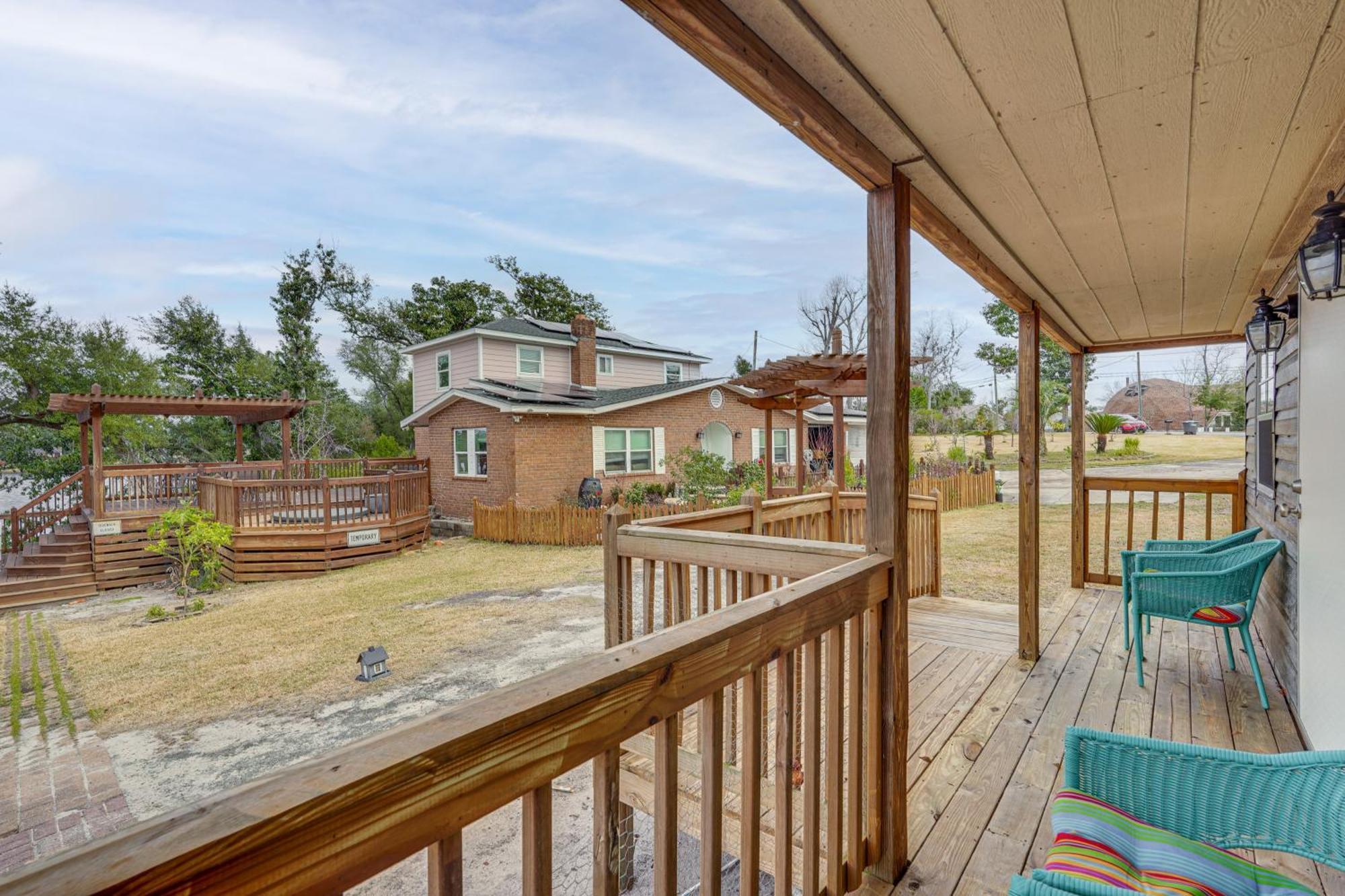 Lakefront Panama City Studio With Hot Tub Access Kültér fotó