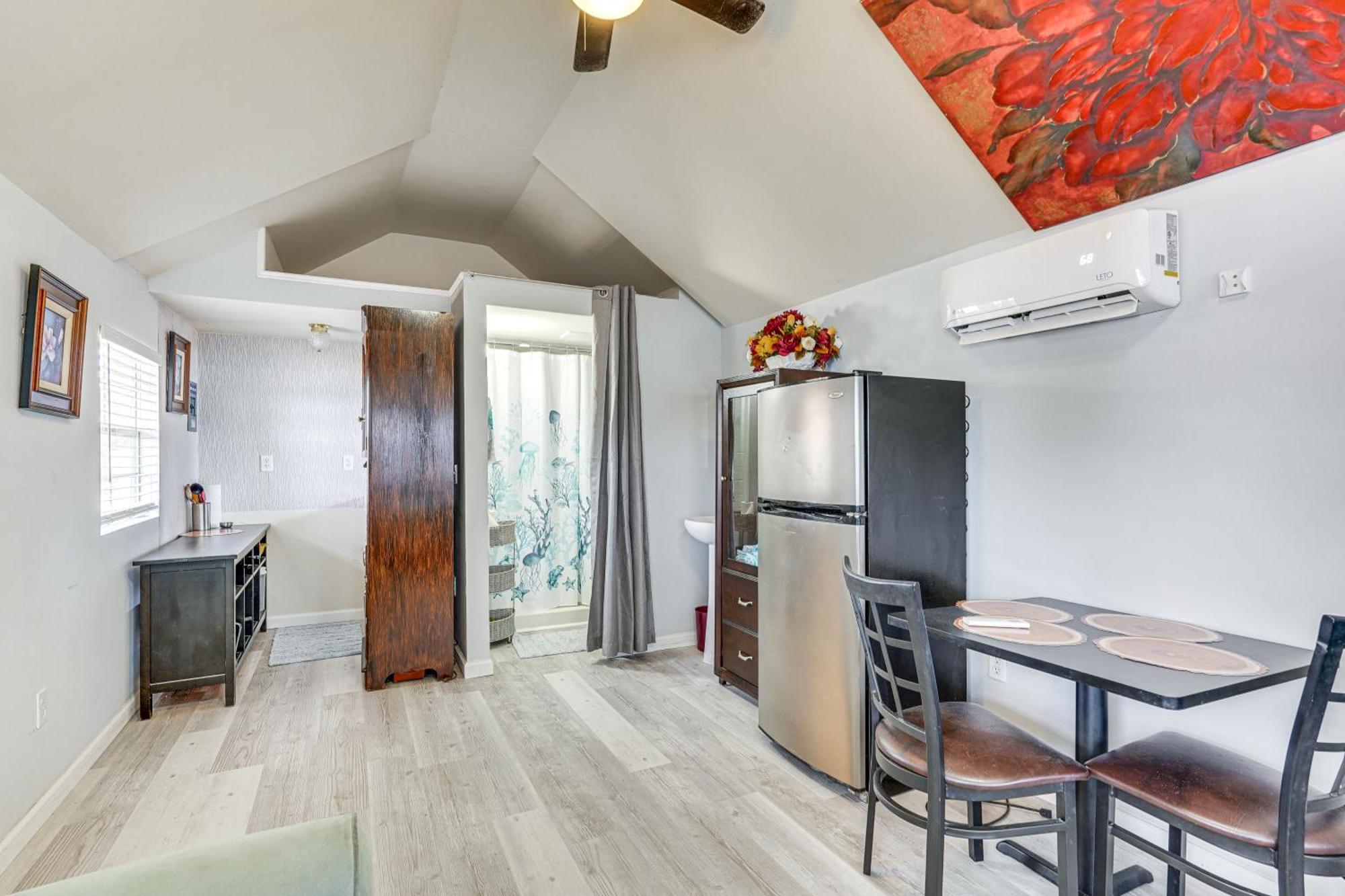 Lakefront Panama City Studio With Hot Tub Access Kültér fotó