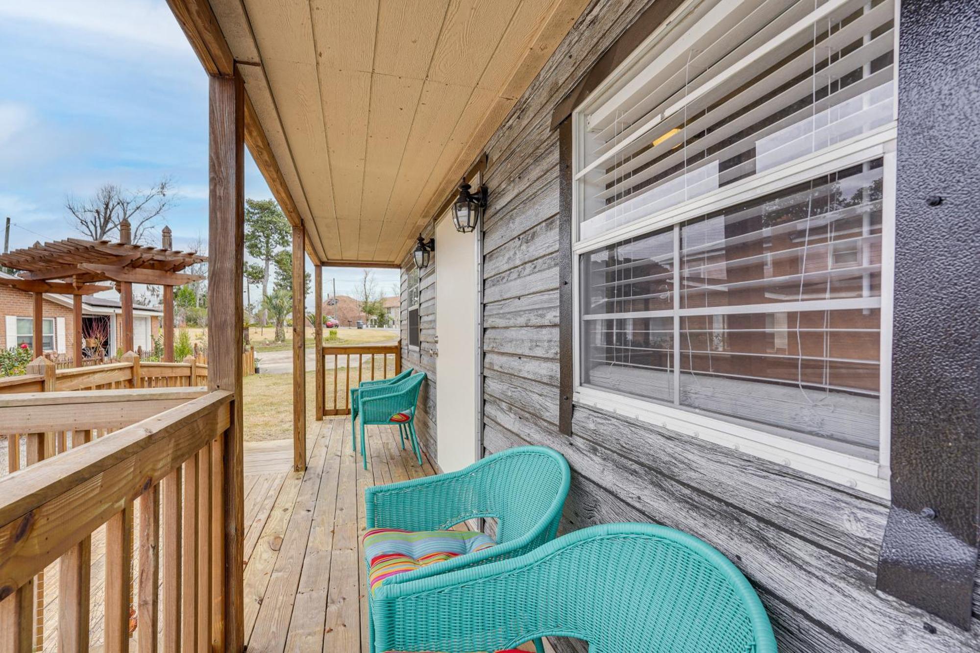 Lakefront Panama City Studio With Hot Tub Access Kültér fotó