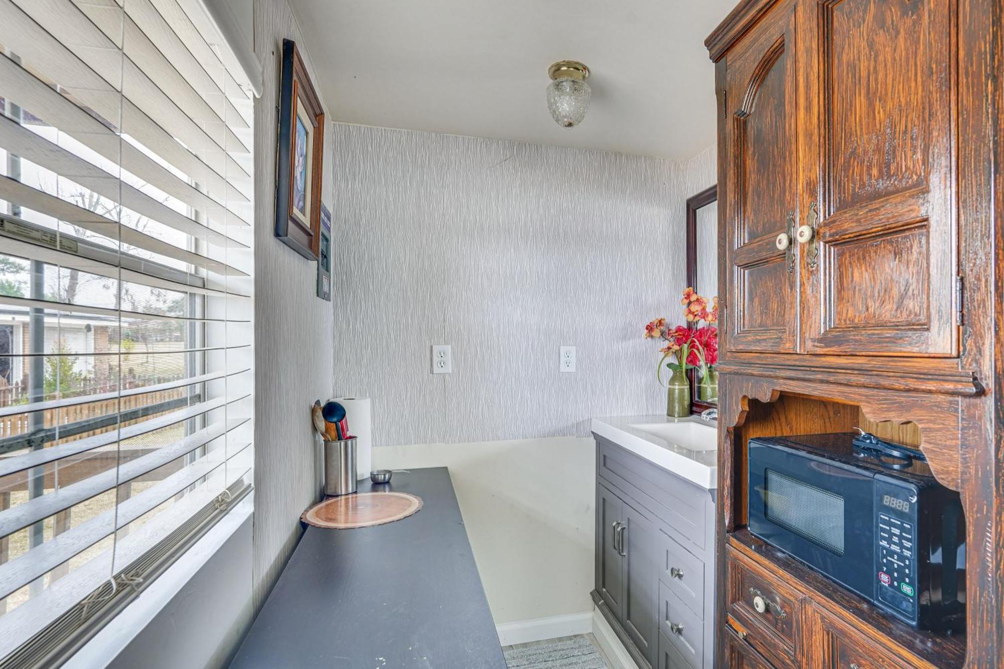 Lakefront Panama City Studio With Hot Tub Access Kültér fotó